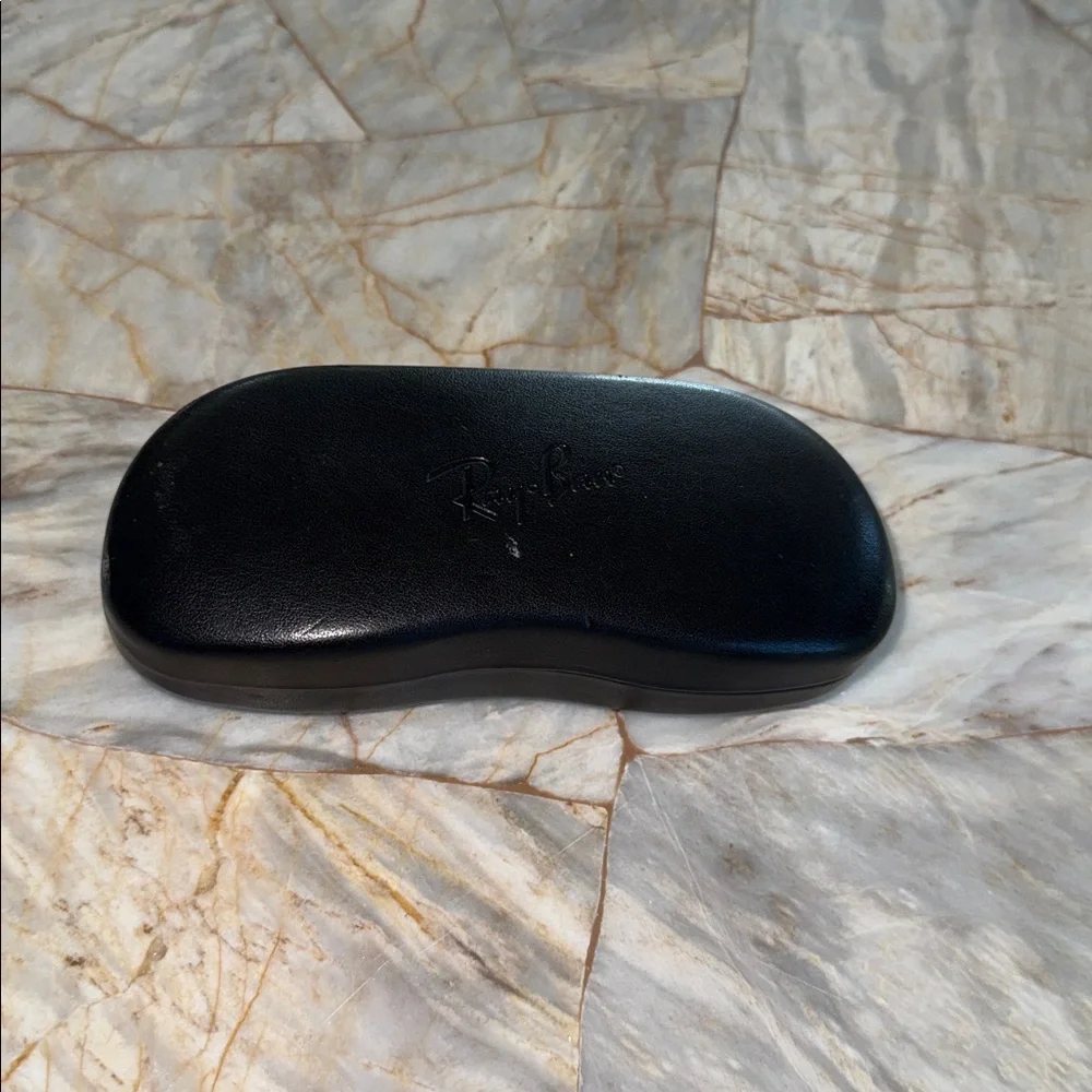 Ray-Ban Classic Black Eyewear Case Leather‎